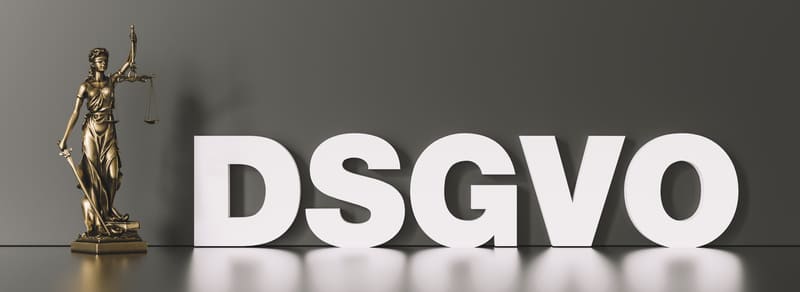 Schriftzug „DSGVO“ und goldene Justizia. Dies ist die Datenschutz-Seite der Textagentur Textwerkstatt Punktgenau.